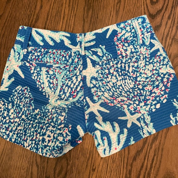 Lilly Pulitzer Callahan short in size 00 - Picture 3 of 3